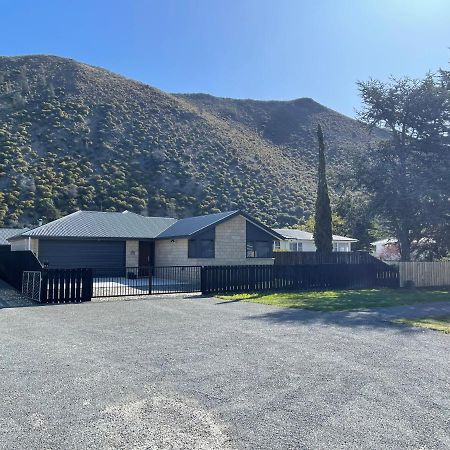 Kurow House On Bledisloe - A2O Cycle Trail Oasis. Villa Екстериор снимка
